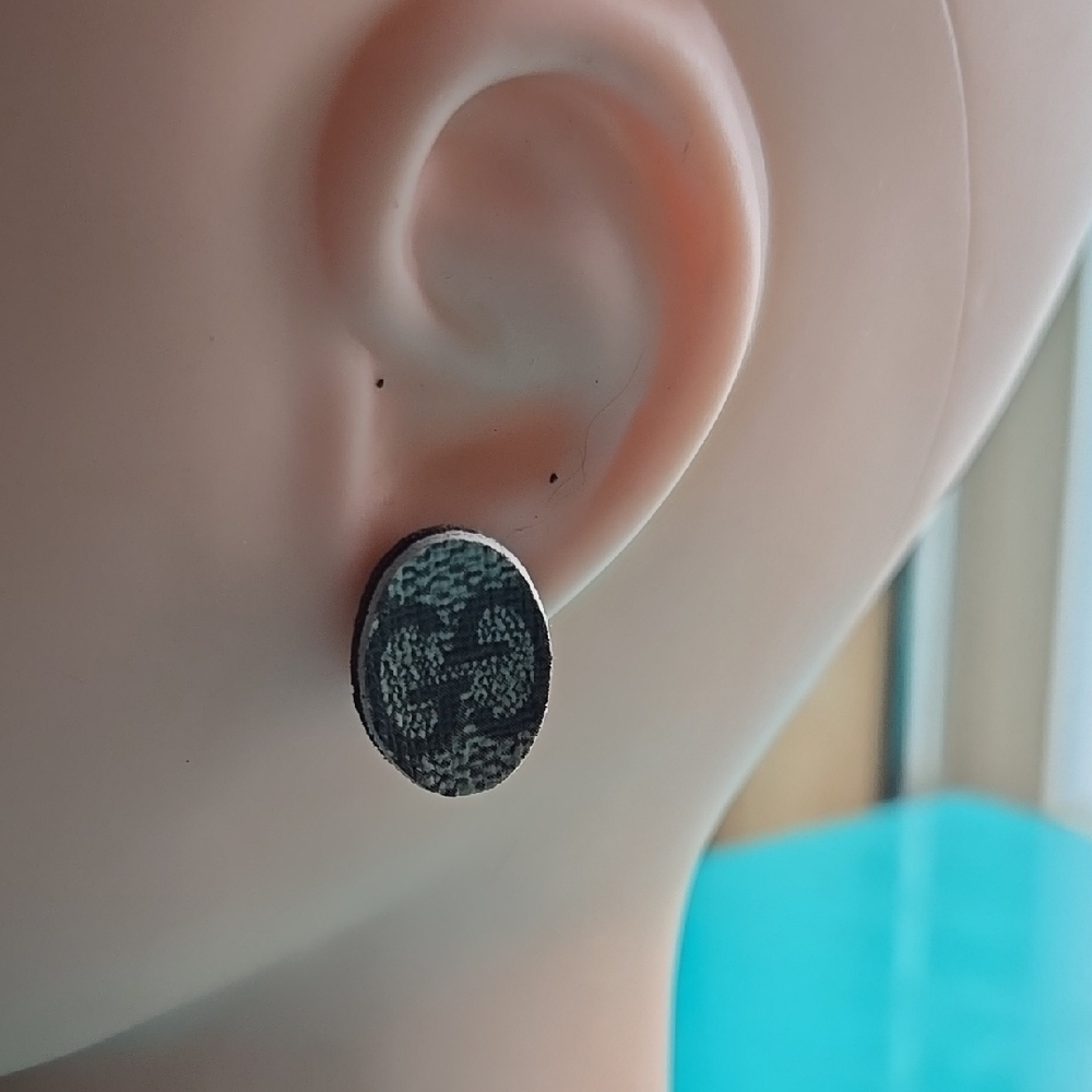 Black Oval Stud Earrings